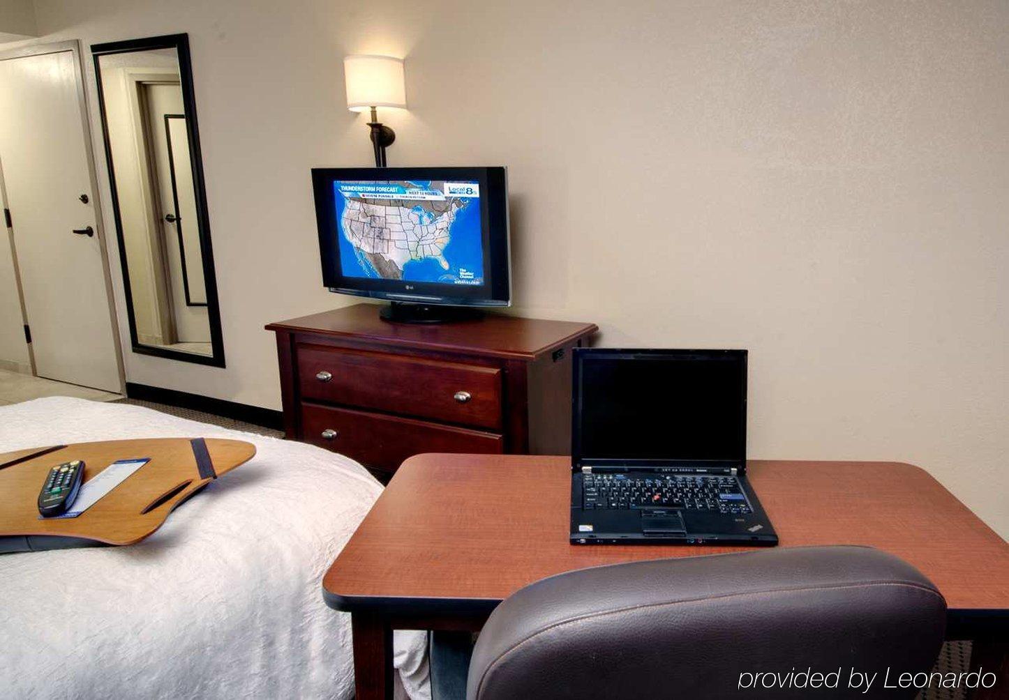 Hampton Inn Rockford Bilik gambar